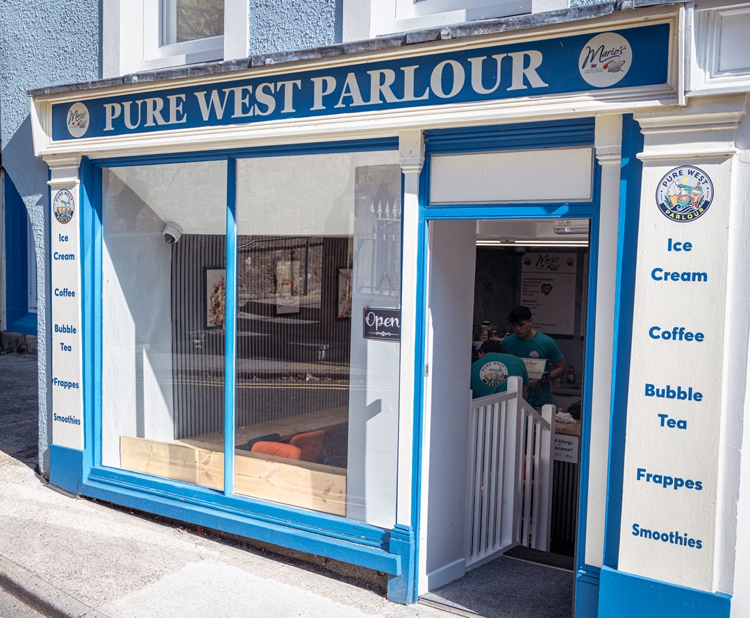Pure West Parlour